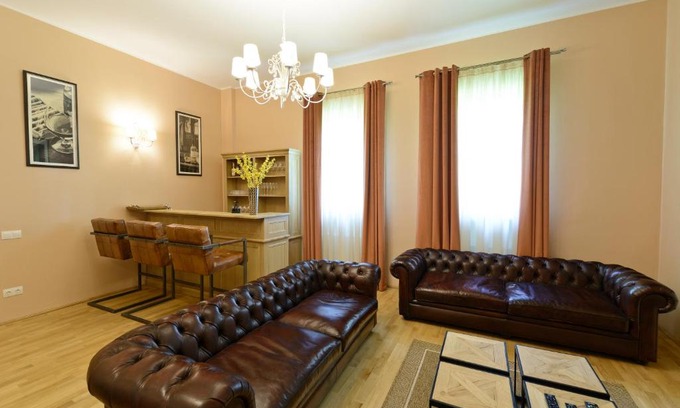 Tirgu Mures House | Pensiunea Elphin