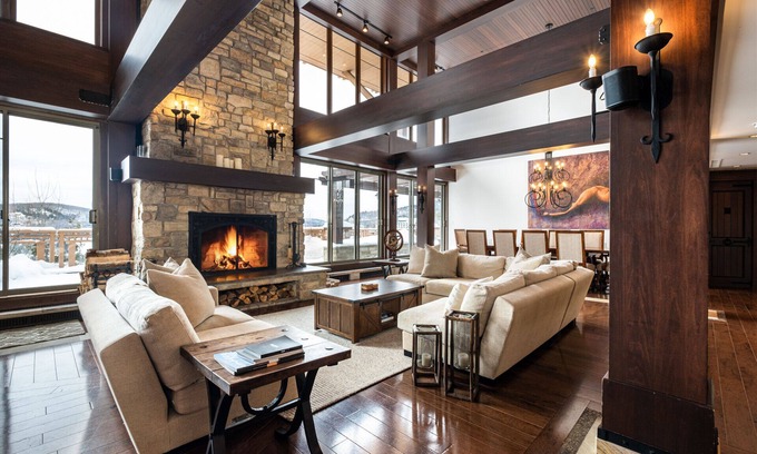 Mont-Tremblant Condo | Penthouse, 9 bdr ski in/out, steps to Village