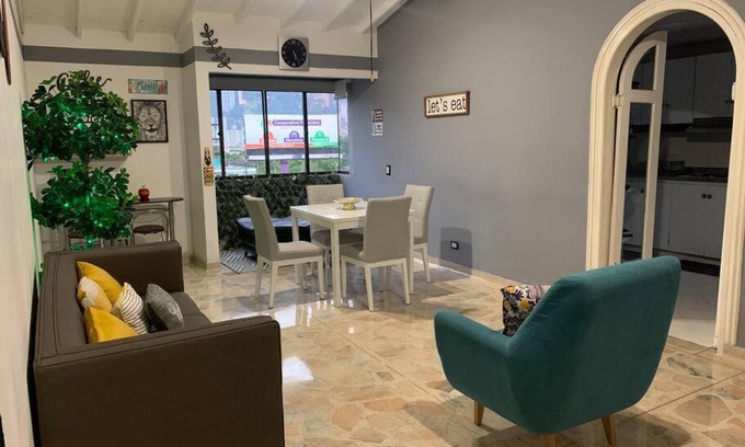 Laureles House | *Penthouse close to Laureles with everything you need