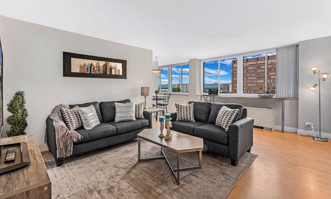 Capitol Hill Condo | Penthouse Condo with Views
