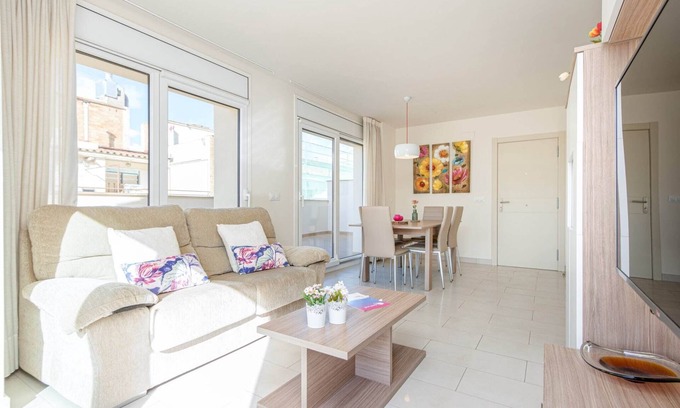 Roses Town Center Apartment | Penthouse in Roses near de la Punta Beach