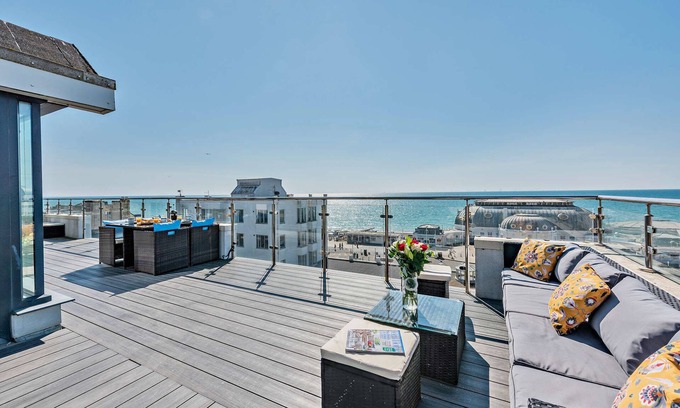 Worthing Apartment | Penthouse on the Seafront