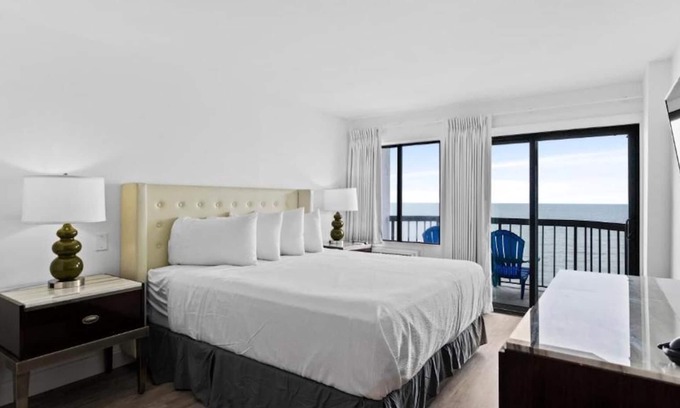 Myrtle Beach Hotel | PENTHOUSE SUITE GRANDE BEACH RESORT