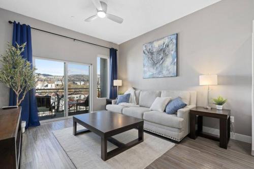Downtown Salt Lake City Apartment | Penthouse with Capital VIEWS NEW