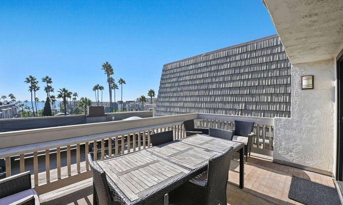 Townsite Condo | Penthouse with Ocean view from the upper balcony - B314 North Coast Village