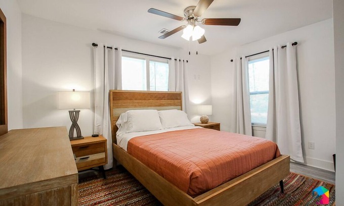 Pooler House | Perch-Cozy, Quiet Home Close to SAV, I-95 and PetFriendly