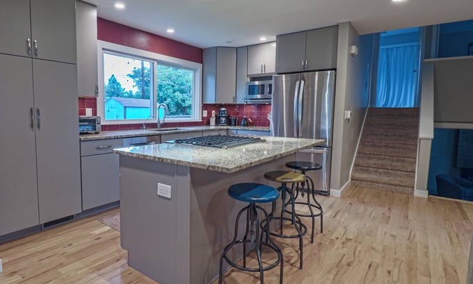 South Boulder House | Perfect Boulder getaway, ideal location with hiking & biking right out the door!