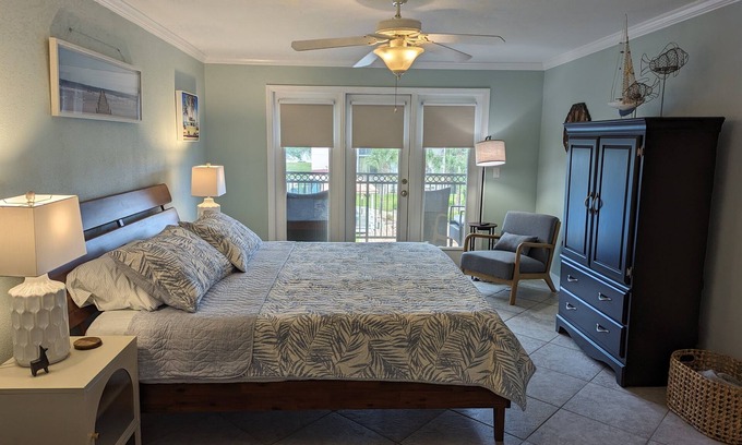 Biloxi Condo | "Perfect Coastal Getaway for Relaxation and Fun-Biloxi Dunes Delight!"!"