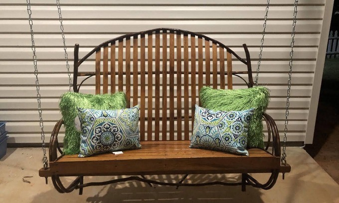 Gulfport Cottage | Perfect Couples Getaway/walk to the Beach