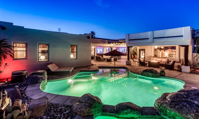 Lake Havasu City House | Perfect for Families & Groups w/2 Private Casitas!