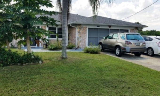 Warm Mineral Springs House | Perfect getaway! Newly remodeled waterfront suite.