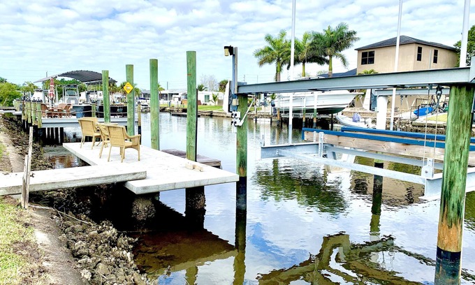 Punta Gorda House | Perfect getaway-waterfront- private Dock-Pet available