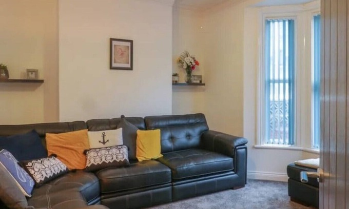 Bridlington House | Perfect Holiday home in Bridlington, sleeps 9