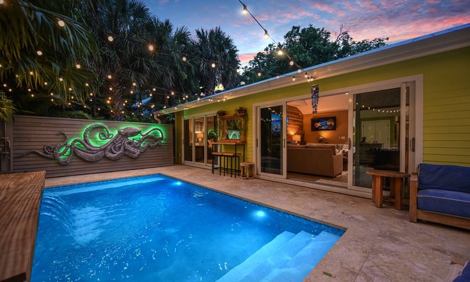 Downtown House | Perfect Location, nPrivate Heated Pool,nPristine Luxury Home!