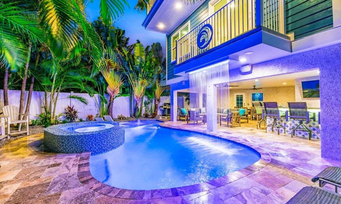 Siesta Key Village House | Perfect Location. Roof Top Deck. Gulf Views. Heated Pool/Spa w/Rain Curtain