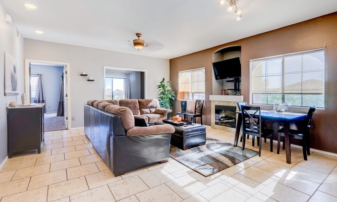 South Scottsdale Condo | Perfect Location - Scottsdale condo with heated pool and hot tub