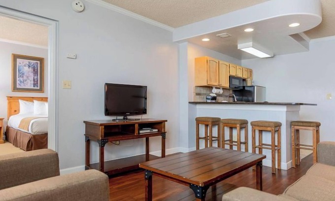 Steamboat Springs Apartment | Perfect Mountain Escape! Stunning View from Your Room | Full Kitchen