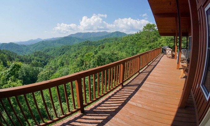 Bryson City Cabin | Perfect Mountain Getaway with a view and a hot tub.