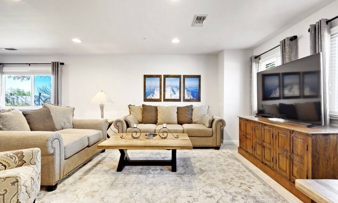 Paso Robles House | Perfect Paso Robles Getaway Minutes to Vineyards!