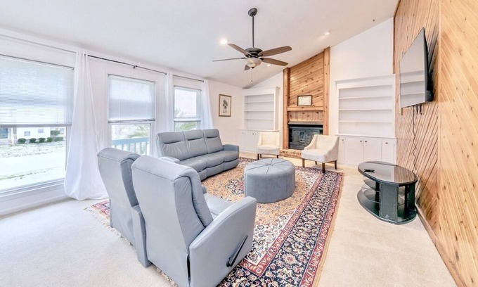 Harbison House | Perfect Private Columbia Getaway Near Lake Murray!