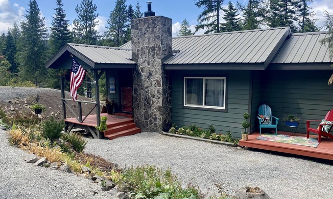 Coeur d'Alene House | Perfect Ski Getaway and a Place to Relax and Unwind