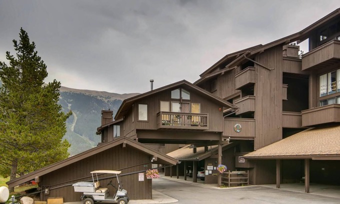 Copper Mountain Village Condo | Perfect Ski In/Ski Out Condo in Center Village