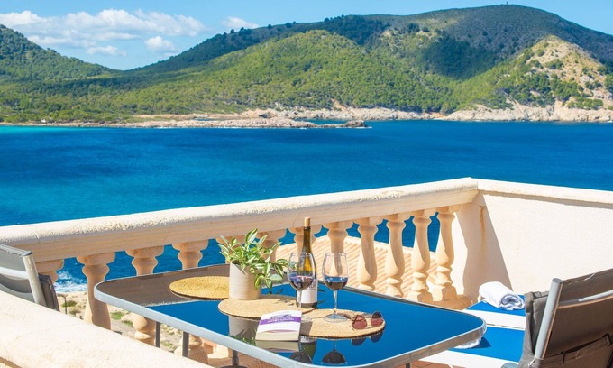 Cala Agulla Apartment | Perleta - Apartment In Cala Rajada. Free Wifi