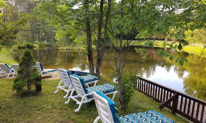 North Creek House | PET-FRIENDLY - Adirondack Retreat w/Private Sandy Beach Close To Season Events