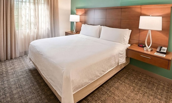 Plantation Resort | Pet-friendly and Modern 2BR Suite w/Kitchen! Outdoor Pool, FREE Breakfast!