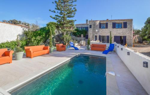 Pianotolli-Caldarello Apartment | Pet Friendly Apartment