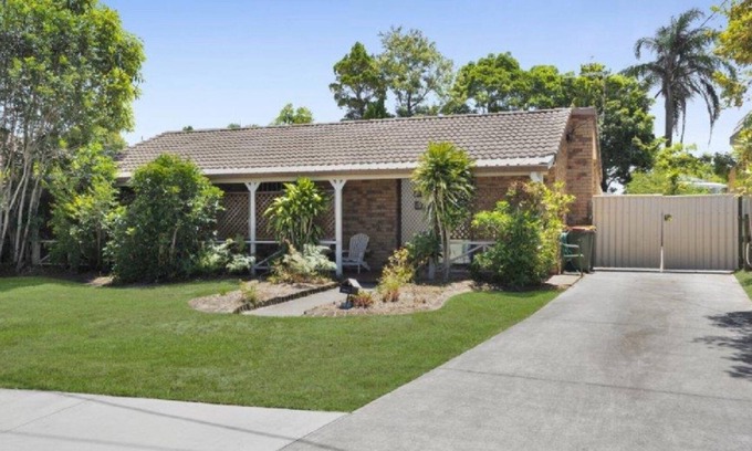 Woorim House | Pet Friendly Beach Bungalow