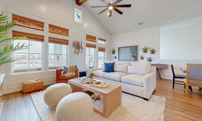Port Aransas House | Pet Friendly, Boardwalk to Beach, Fire Pit