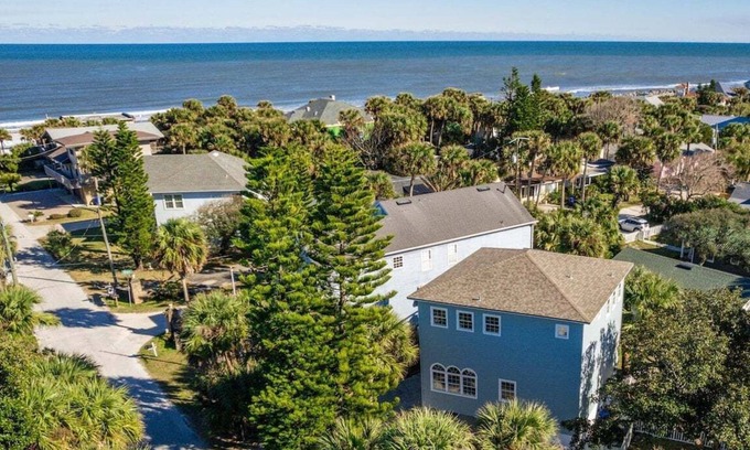 St. Augustine House | Pet-friendly coastal retreat, walking distance to 2 public beach access points!