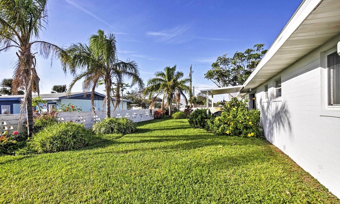 Orlando Heights Cottage | Pet-friendly Daytona Beach Home, Walk to the Ocean