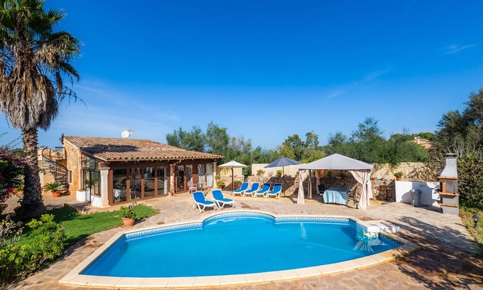 Sineu Villa | Pet-Friendly "Finca Pep" with Pool & Wi-Fi