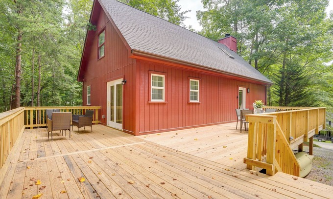 Lake Monticello House | Pet-Friendly Lake Monticello Home w/Perks!