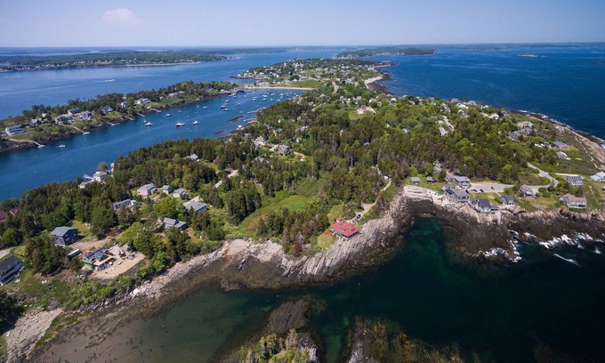 Bailey Island Cottage | Pet-friendly Quintessential Maine Cottage with Easterly Views of Casco Bay