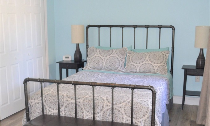 Ocean Woods House | Pet Friendly Townhouse w/Private Courtyard, Covered Parking - No Cleaning Fee
