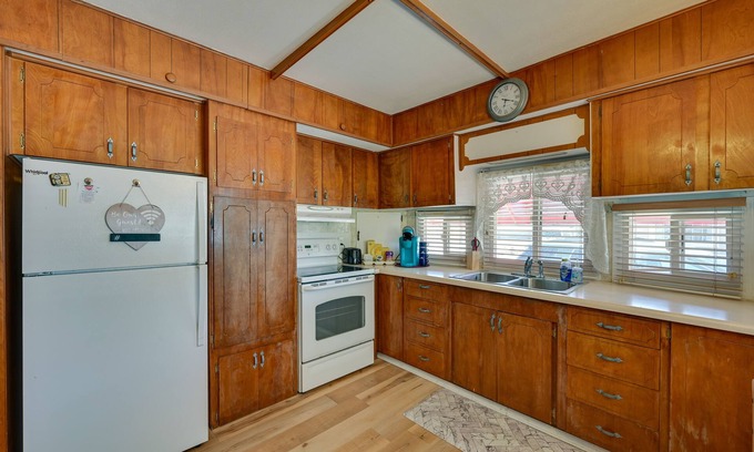 Yuma Cottage | Pet-friendly Yuma Vacation Rental w/Pool Access!