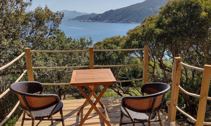 Belvedere-Campomoro Apartment | Petit Coin de Paradis Niché Dans le Maquis