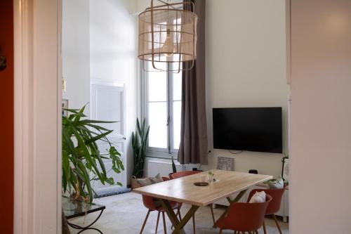 La Celle-sous-Gouzon Apartment | Petit duplex cosy à Sète