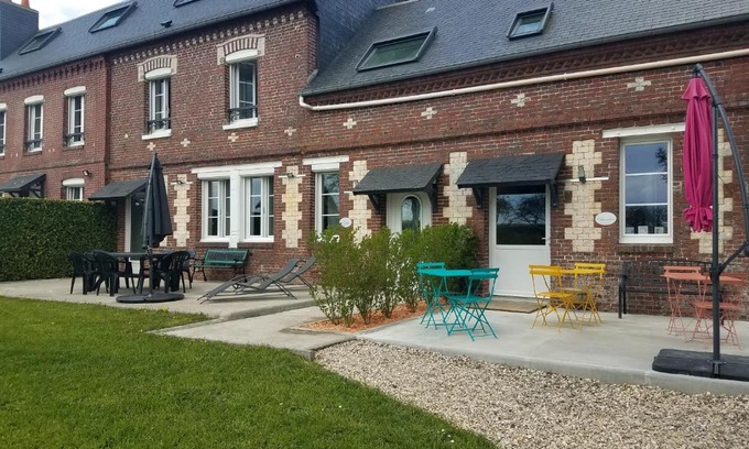 Louvetot Bed & Breakfast | Petite chambre le marteau