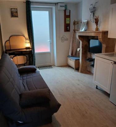 Saint-Honore-les-Bains House | Petite maison studio cosy avec jardin