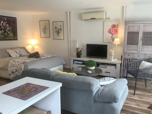 Blairgowrie House | Petite Provence Cottage
