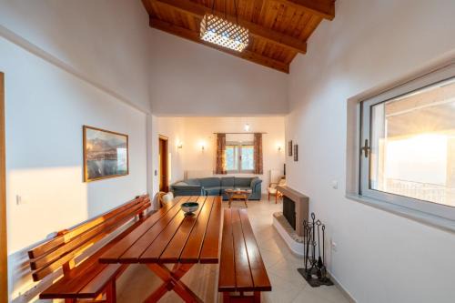 Aigialeia Villa | Petros House Fantastic View By Greece Apartments