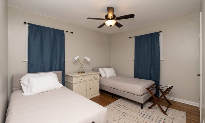 Huntsville House | Pets Stay Free! 3 Bedroom Ranch*South Huntsville* Fully Fenced Yard