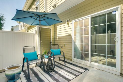 Southeast Raleigh House | Pets Welcome Townhome with Patio in Raleigh!