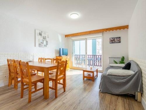 Germ Apartment | Peyragudes : Appart 8 pers, balcon, parking, wifi - FR-1-695-51