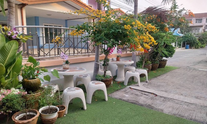 Na Kluea Hotel | Pf Resort