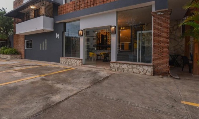 Gascue Hotel | PH 19 Guesthouse Hotel in Gazcue